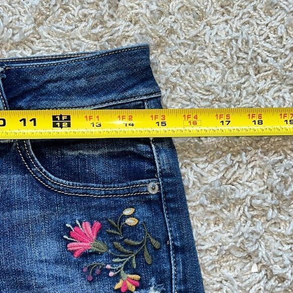 American Eagle Ne(x)t Level Stretch Hi Rise Shorty  Floral Hi-Rise Shortie Denim - Picture 14 of 15